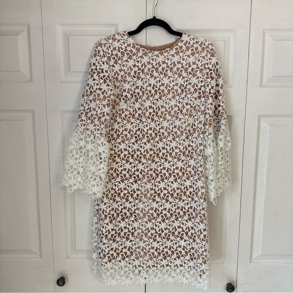 Dress the Population White Crochet Shift Dress with Bell Sleeves Large